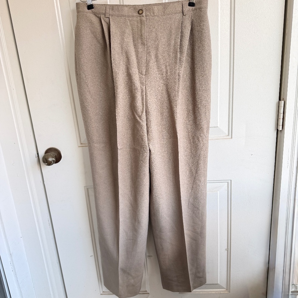 VTG Harvé Bernard | 100% Wool Dress Slacks | Size 16 | Classic Fit